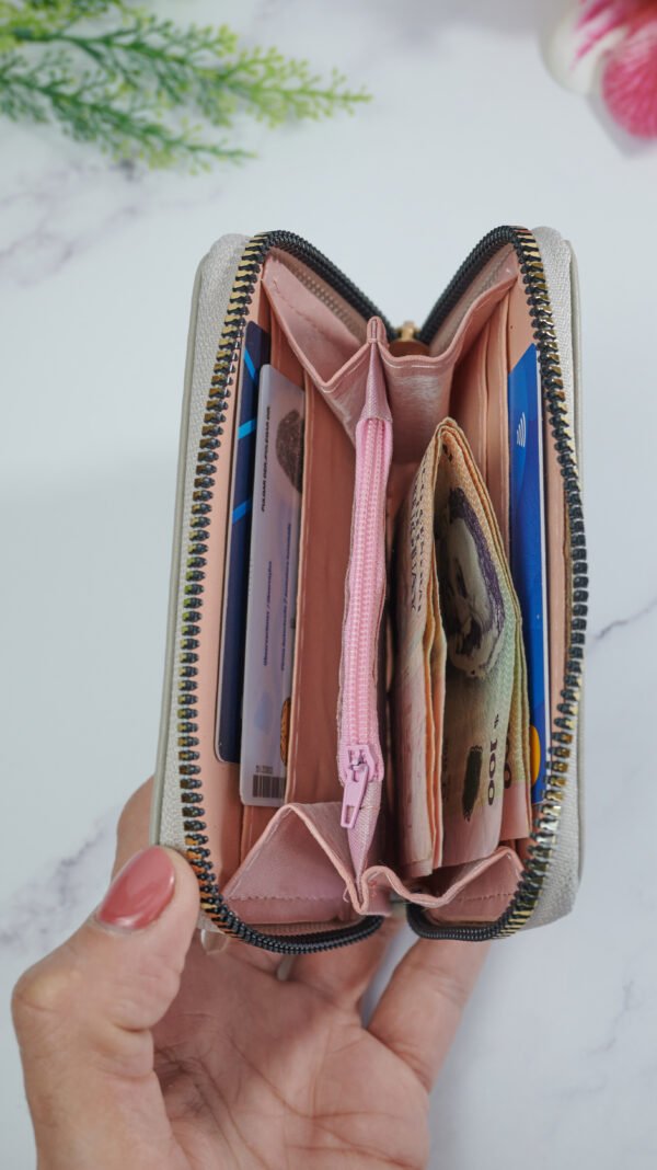 BLANCO HUESO CH (1) Billeteras chicas