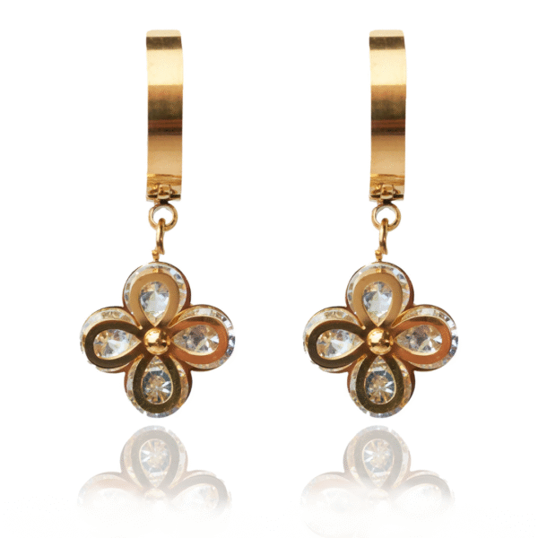 caravanas fondo blanco Dorea